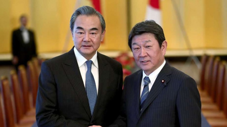 Ngoại trưởng Nhật Bản, Trung Quốc gặp nhau để giải quyết vướng mắc giữa 2 bên